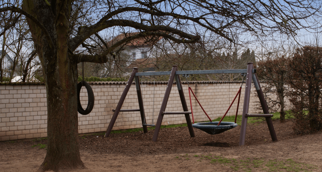 "Vogelnest" im Außenspielbereich